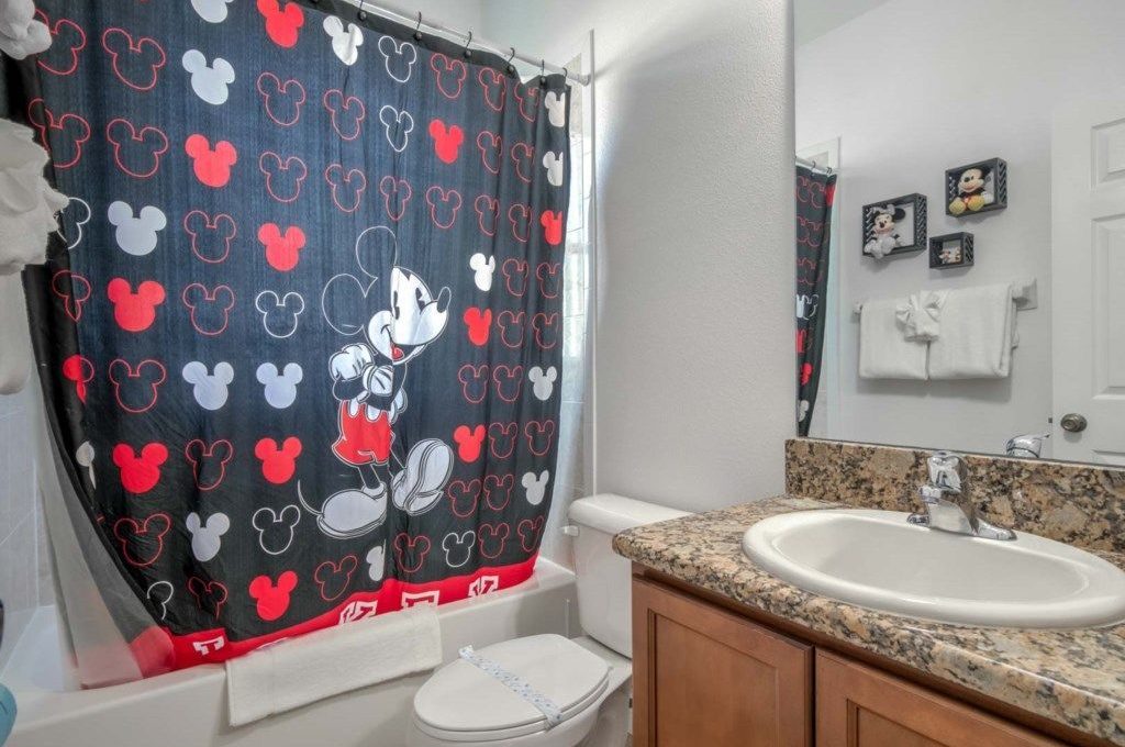 5 bedrooms property in Crystal Cave - Poinciana - Florida (17)