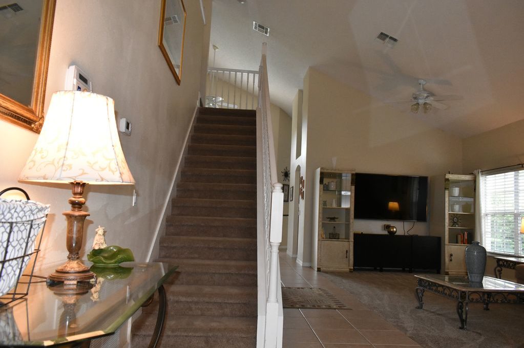 5 beedroom house in magnolia florida (28)