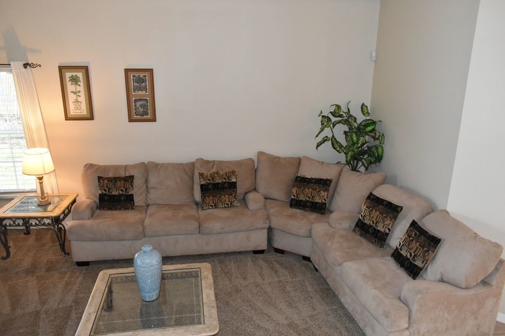5 beedroom house in magnolia florida (35)