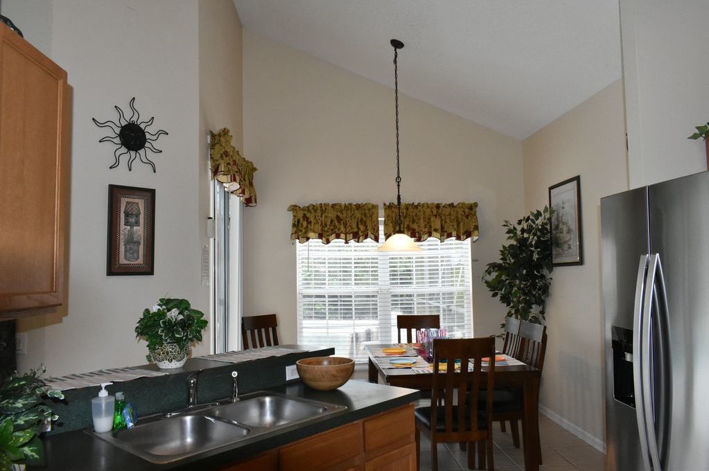 5 beedroom house in magnolia florida (40)