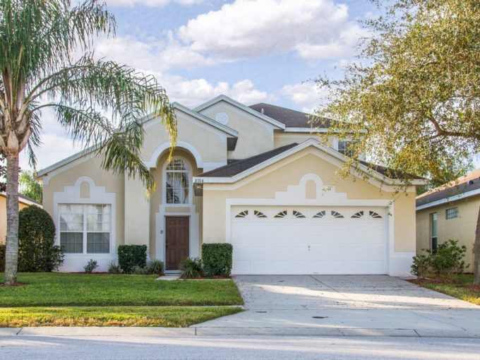 5 bedrooms house - only 5 minutes away from Disney's Animal Kingdom near to Celebration - Kissimmee Florida