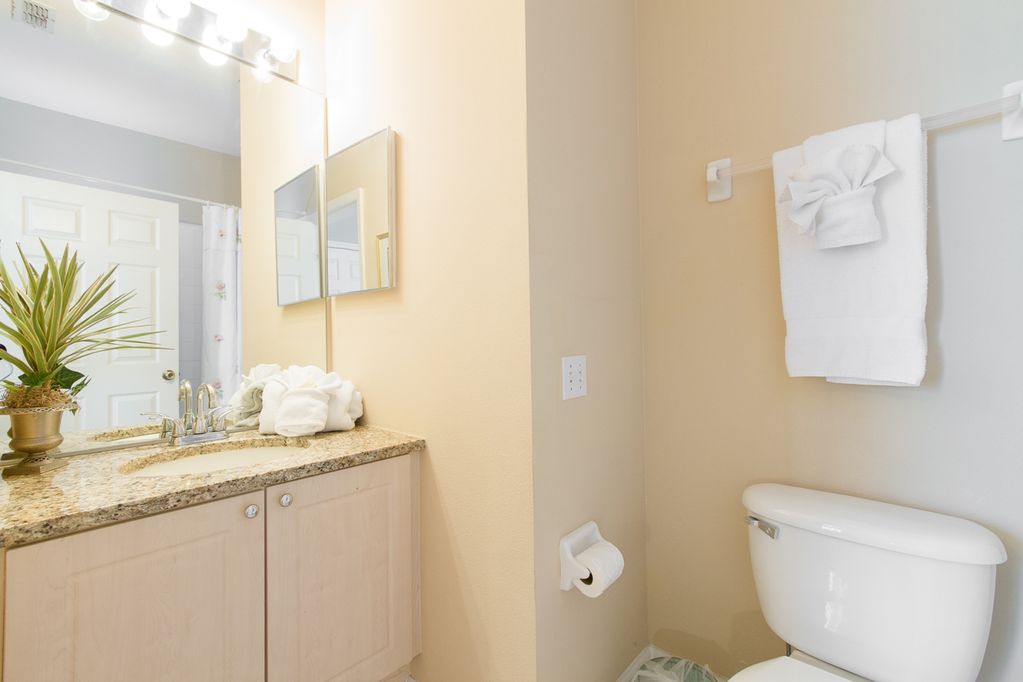 5 bedrooms house only 5 minutes away from Disneys Animal Kingdom near to Celebration Kissimmee Florida 8 1