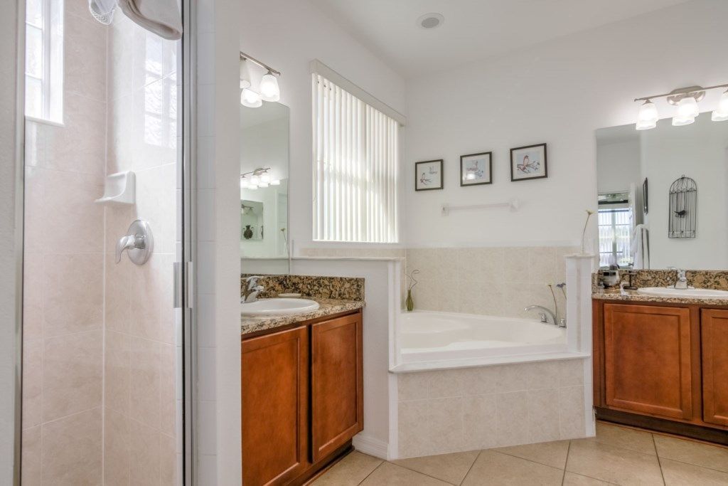 5 bedrooms property in Crystal Cave Poinciana Florida 22 1