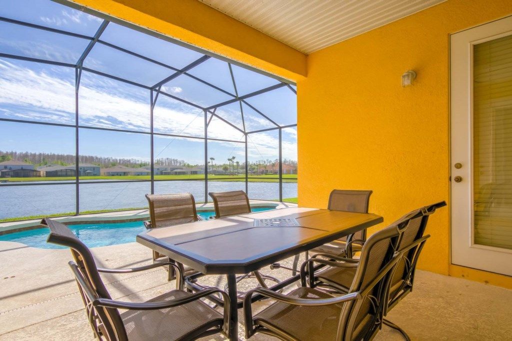 5 bedrooms property in Crystal Cave Poinciana Florida 6 1